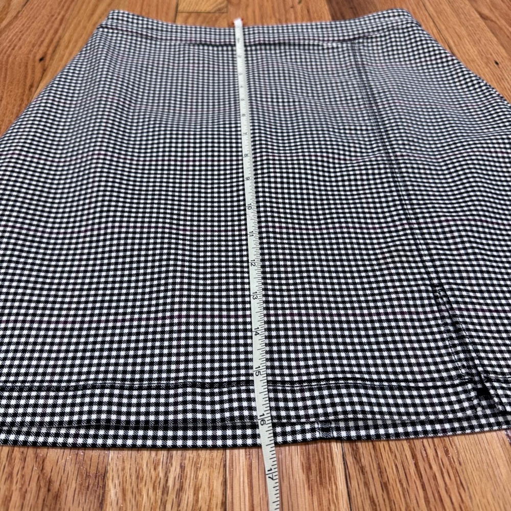 Hollister Black and White Gingham Pencil Mini Skirt With Red Plaid Accent Lines - Picture 6 of 11